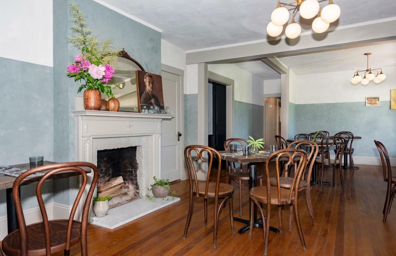 The Brooklin Inn Bagian luar foto