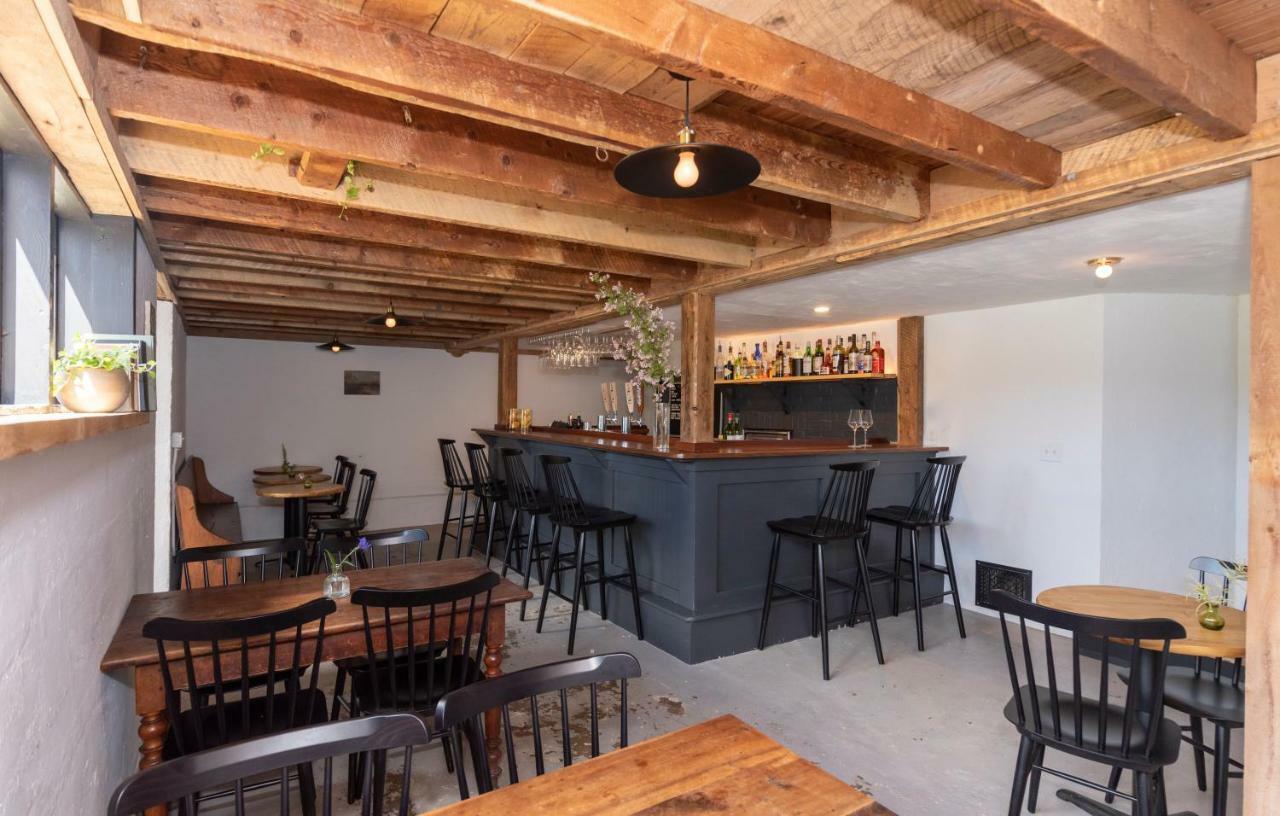 The Brooklin Inn Bagian luar foto