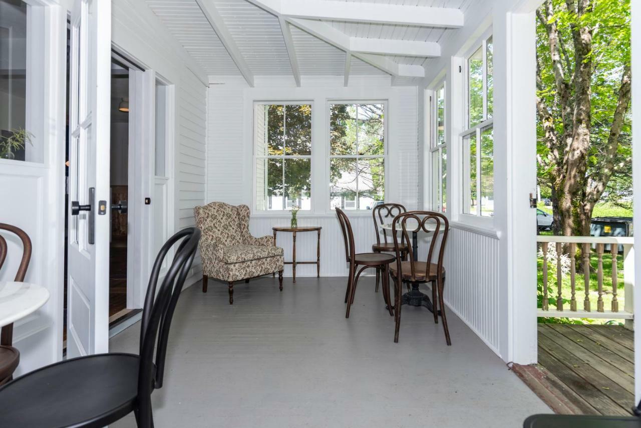 The Brooklin Inn Bagian luar foto